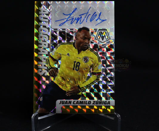 COLOMBIA 2021-22 Mosaic JUAN CAMILO ZUNIGA Auto Silver Prizm